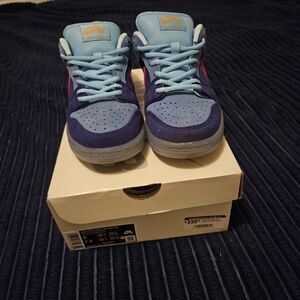 Nike SB Dunk Low Pro QS Deep Royal Blue/Active Pink